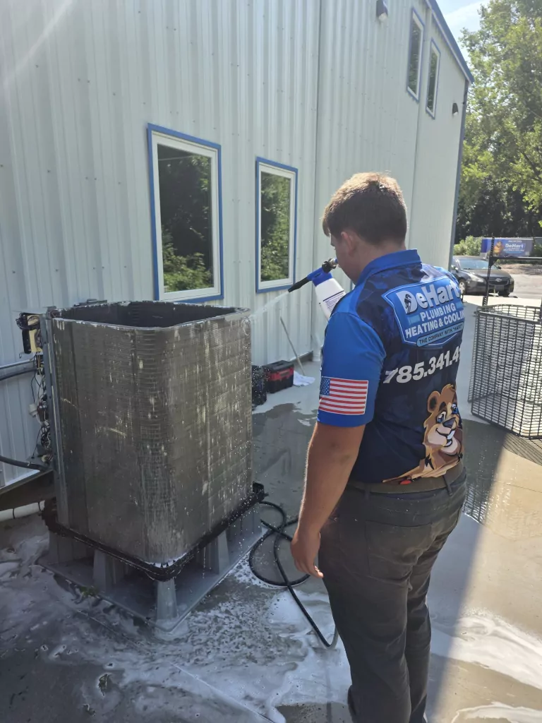 De Hart tech cleaning heat pump